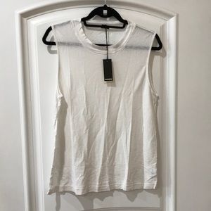 Monrow sleeveless t-shirt size L